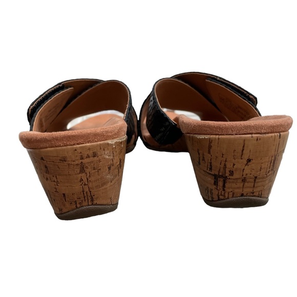 VIONIC Leticia Wedge Black Velcro Sandal EUC Size 6.5 - Picture 5 of 15